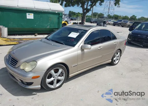 2005 Mercedes-Benz C 320 Luxury/Sport from USA, damaged, VIN WDBRF64J45F610076